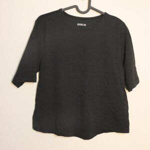 Bedford Fair Black short sleeved tshirt, like new condition, PM